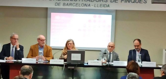 Conferència al Consell d’Administradors de Finques sobre el Segell CONSTA i responsabilitats de les comunitats de propietaris i dels AF en la contractació d’obres